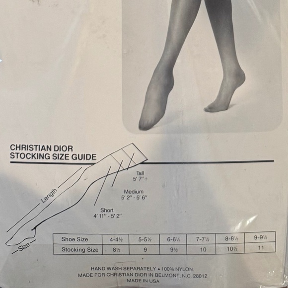 Lot of CHRISTIAN DIOR hosiery, stockings and pantyhose, Sizes Med/2 - Picture 4 of 4